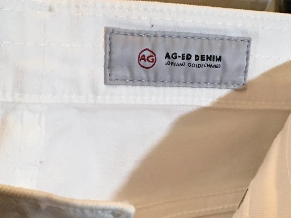 Adriano Goldschmed Size 28 White Cotton Walking Shorts NWT 2400-465-9520