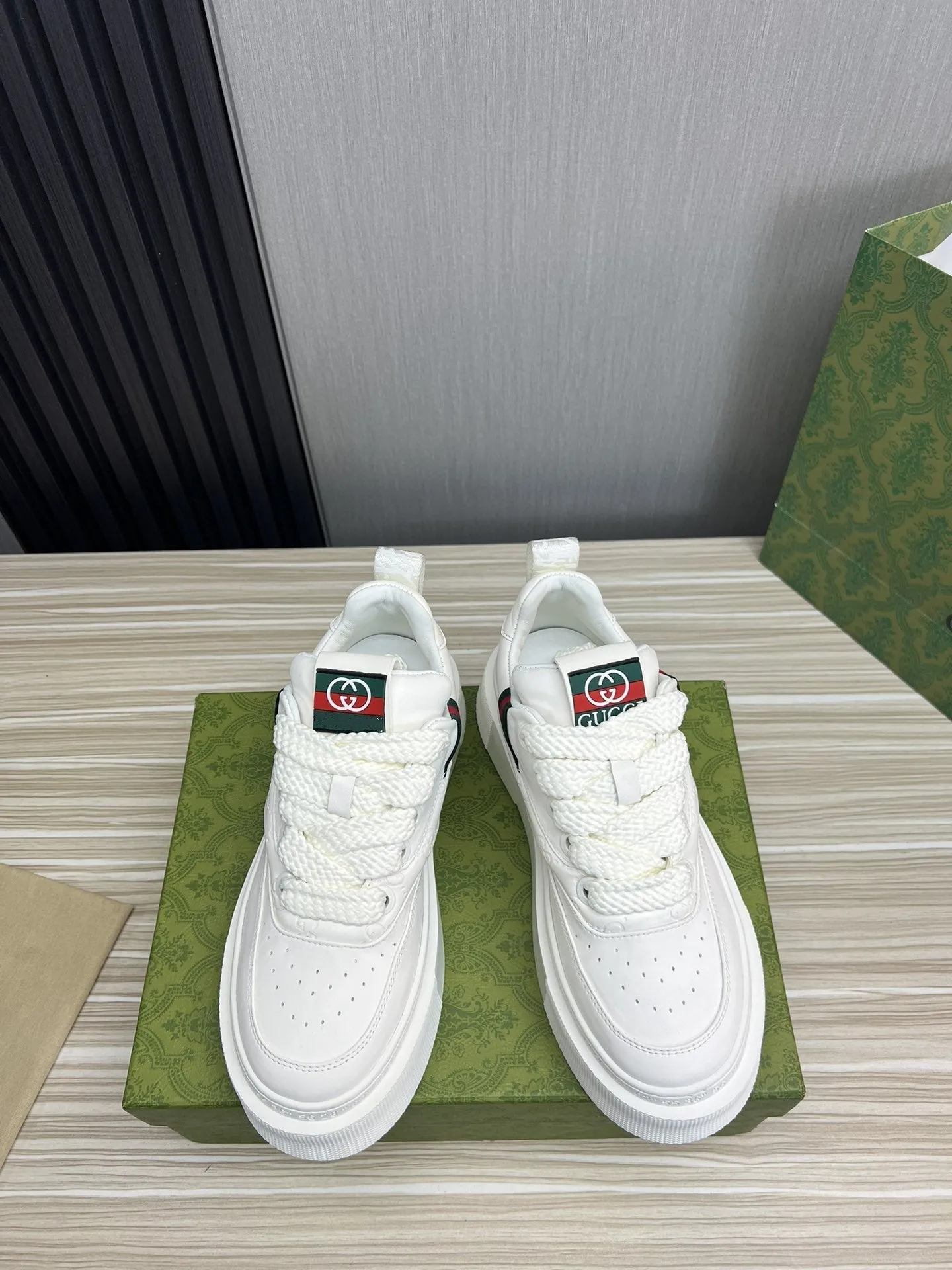 GG SNEAKERS WHITE