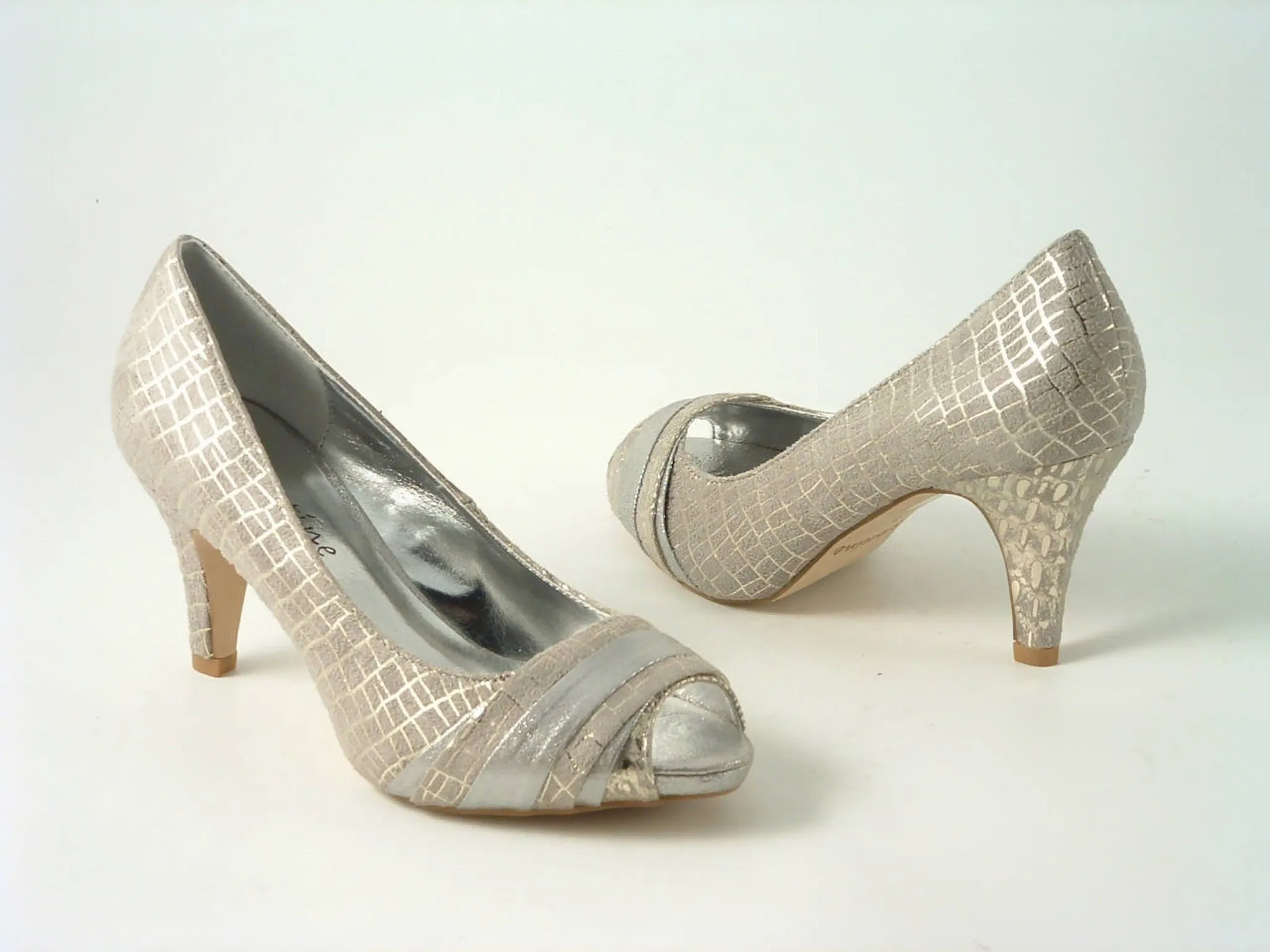 Glitz Shoes Sabatiné Court Shoe With Mid Heel