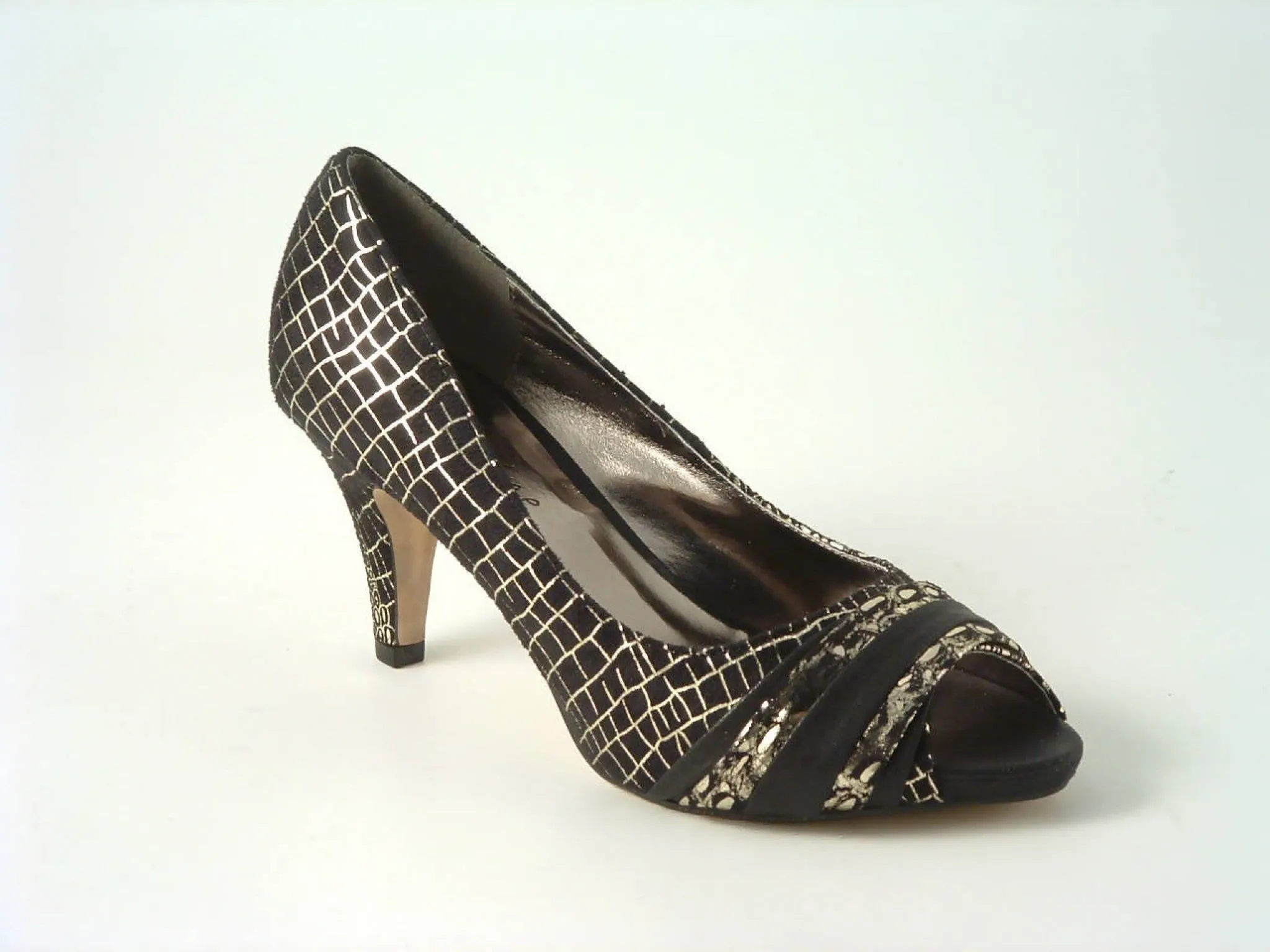 Glitz Shoes Sabatiné Court Shoe With Mid Heel