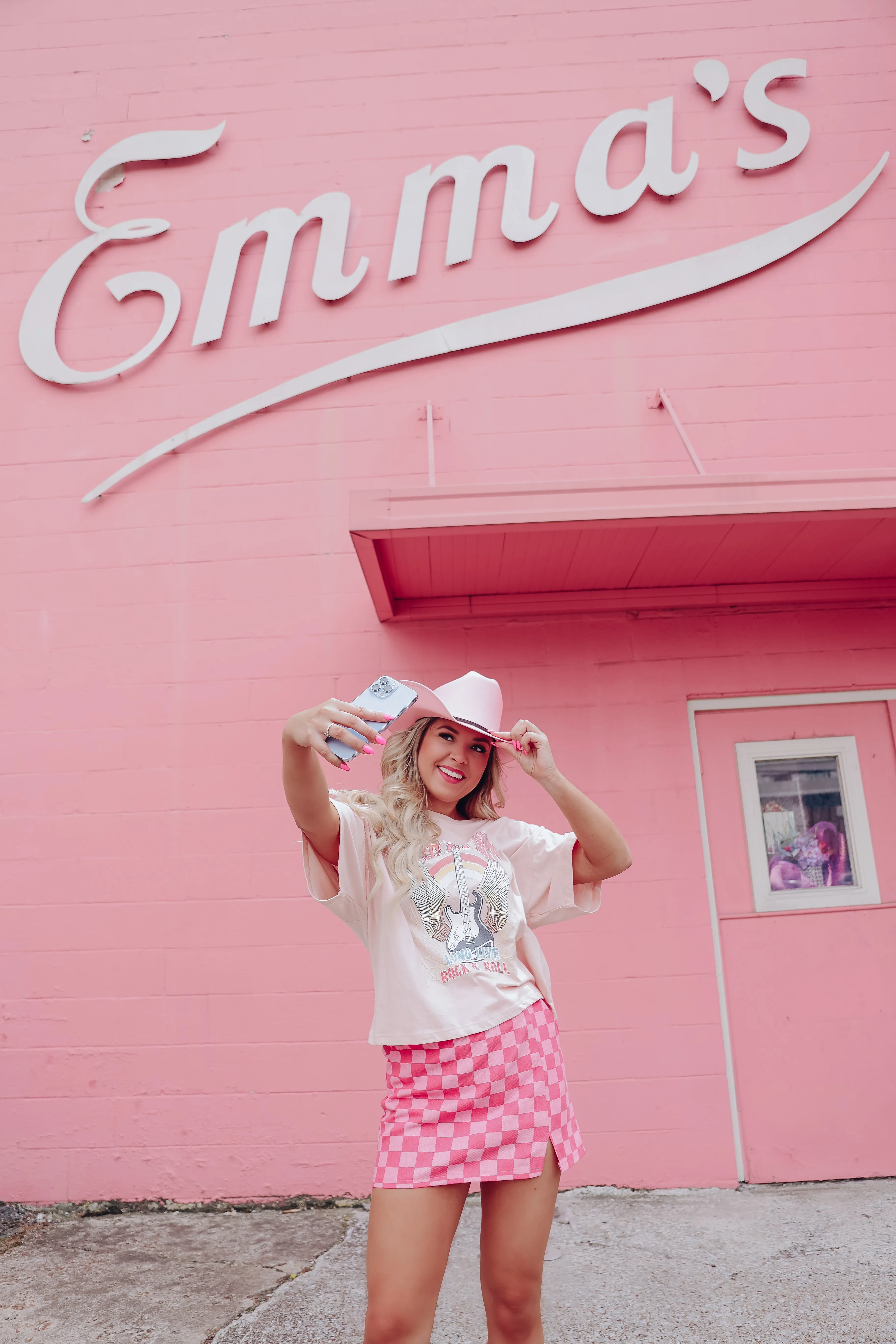 Long Live Free Graphic Crop Top - Light Pink