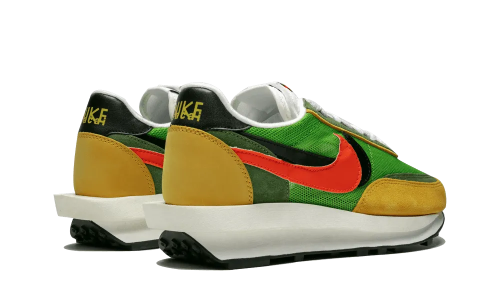 NIKE LD WAFFLE X SACAI GREEN