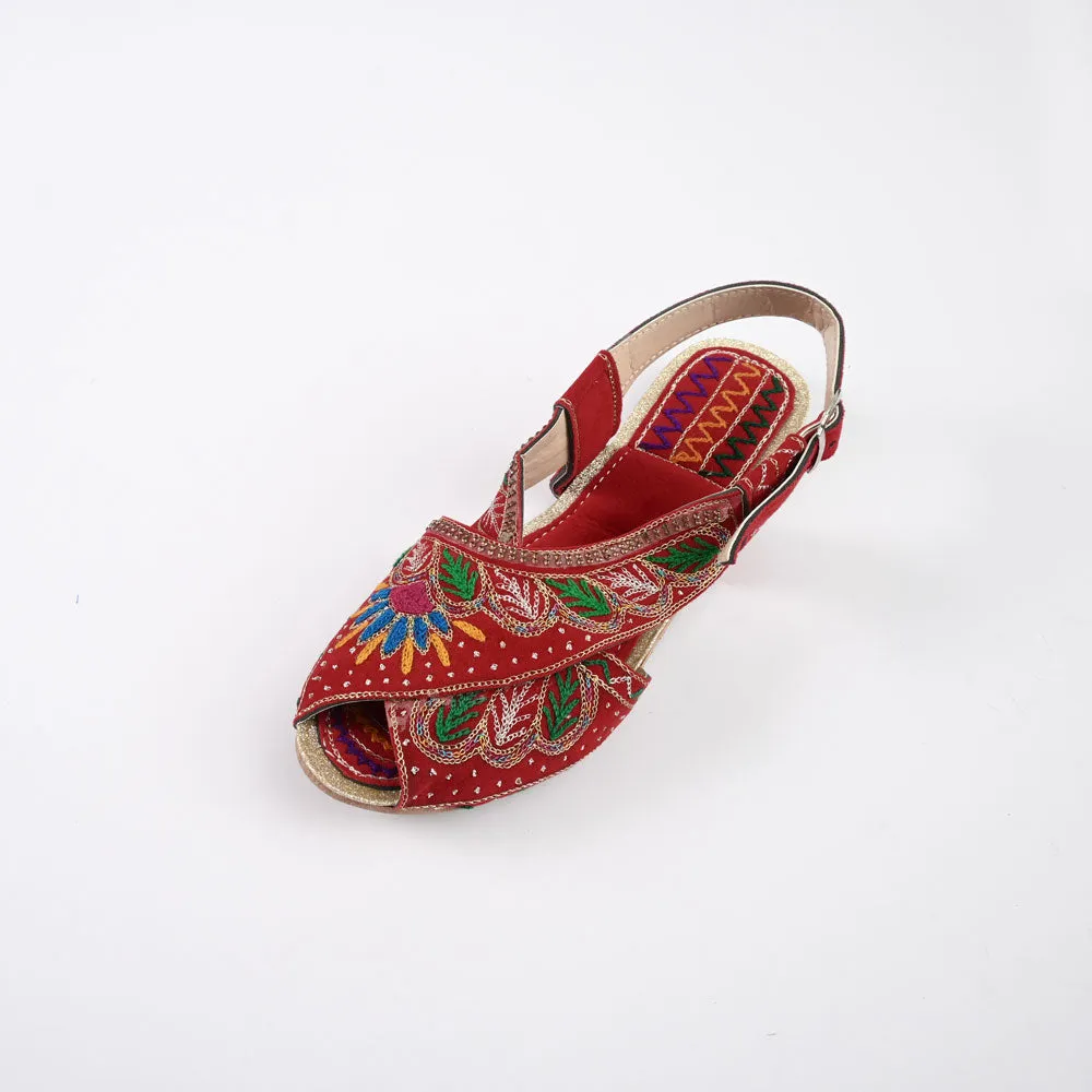 Women's Craiova Embroidered Design Peshawri Chappal